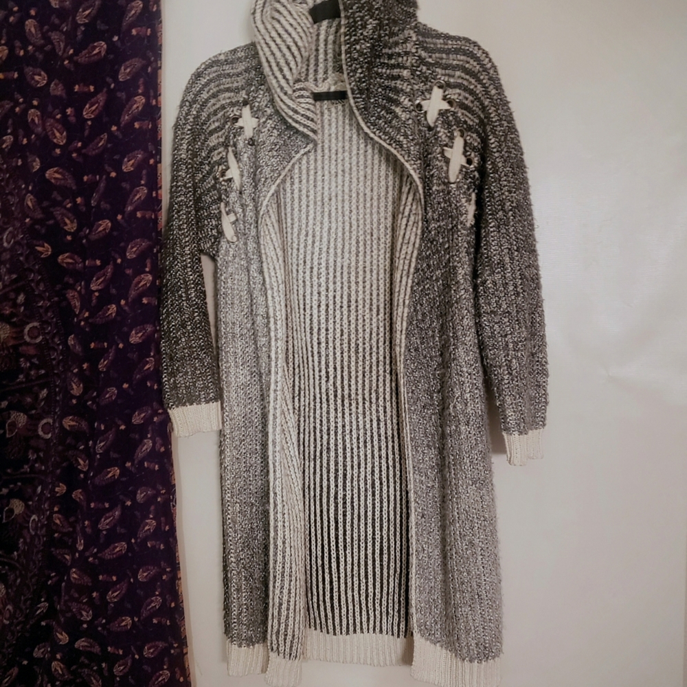 Long hooded cardigan